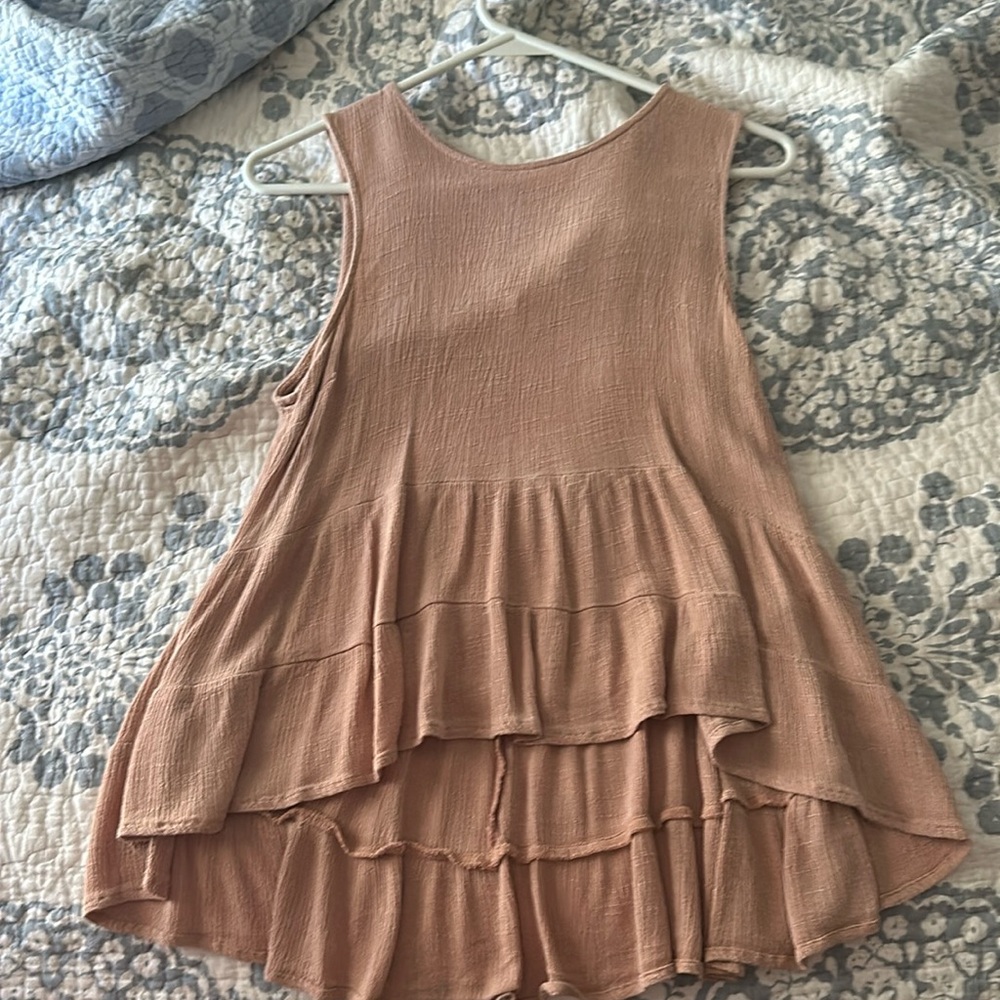 Gilli high low tank.